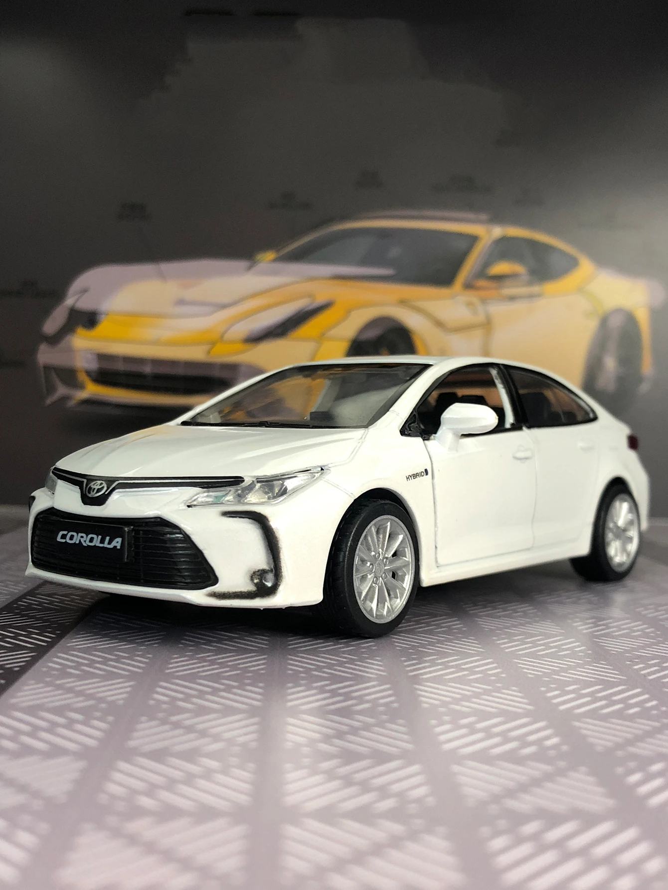 

1:33 имитация Toyota Corolla из цинкового сплава, модель автомобиля из сплава, металлический коллекционный подарочный автомобиль