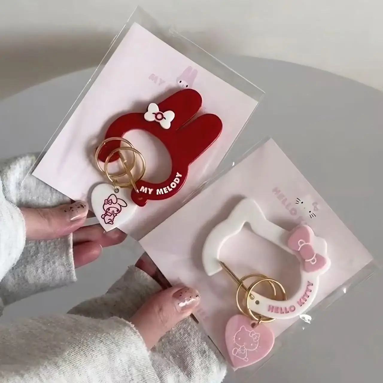 

Sanrio Cute Kitty Hello Kitty Альпинистская сумка с пряжкой Сумка на плечо Подвеска Новый KT Cat Брелок Аксессуары