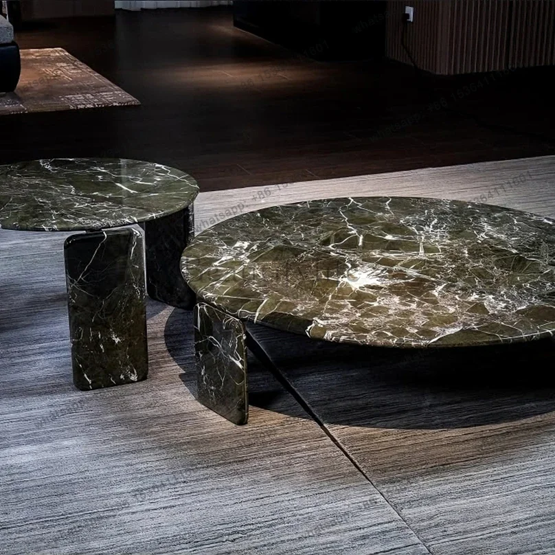 Włoski minimalistyczny stolik kawowy z zielonego marmuru, nowoczesny okrągły design z kamienia Narcyz, odporny na ciepło i zarysowania, z możliwością personalizacji
