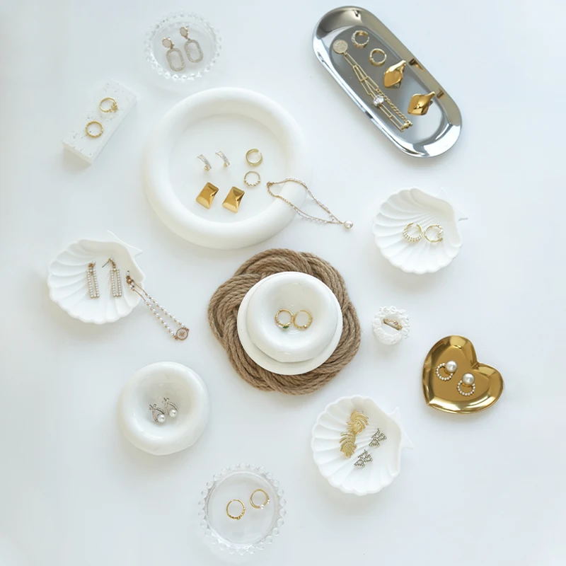 Minimalist White Jewelry Display Tray Round Ring Necklace Earring Organizer Modern Countertop Showcase Jewelry Store Prop