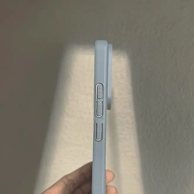 حافظة لهاتف Xiaomi 15T Pro جديدة بسيطة ناعمة غير لامعة صديقة للبشرة غطاء مغناطيسي مضاد للسقوط لهاتف Xiaomi15T ممتص للصدمات Funda