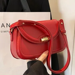 Borsa a mano quadrata rossa popolare coreana 2024 borsa a tracolla Versatile di design di lusso a spalla singola di nuova moda