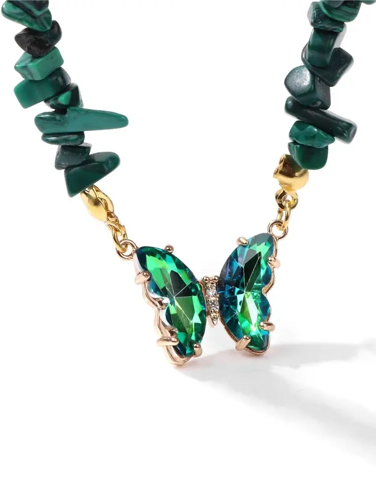 Fashion Butterfly Pendent Necklace Natural Irregular Green Malachite Gravel Chip Stone Necklace Jewelry Gift For Women Girl