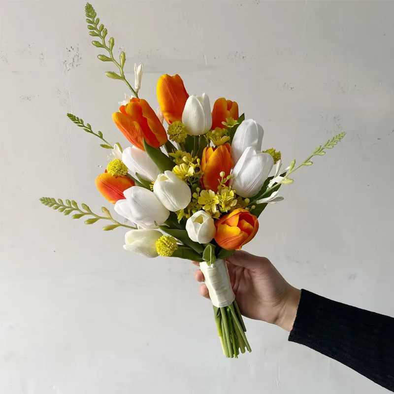 

Fre Sle Artificial Tulips Wedding Bouquet Decorative Korean Sle Bridal Photoaphy Prop Handheld Silk Flower Arrangement