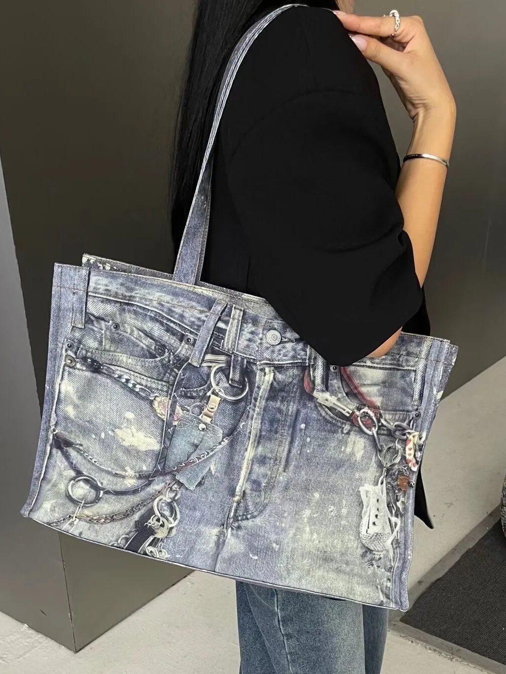 

iPinee Повседневная джинсовая сумка с принтом в стиле ретро, большая сумка на плечо Capaci, модный дизайн, большая сумка для молодежи, повседневного использования, мягкий полиэстер