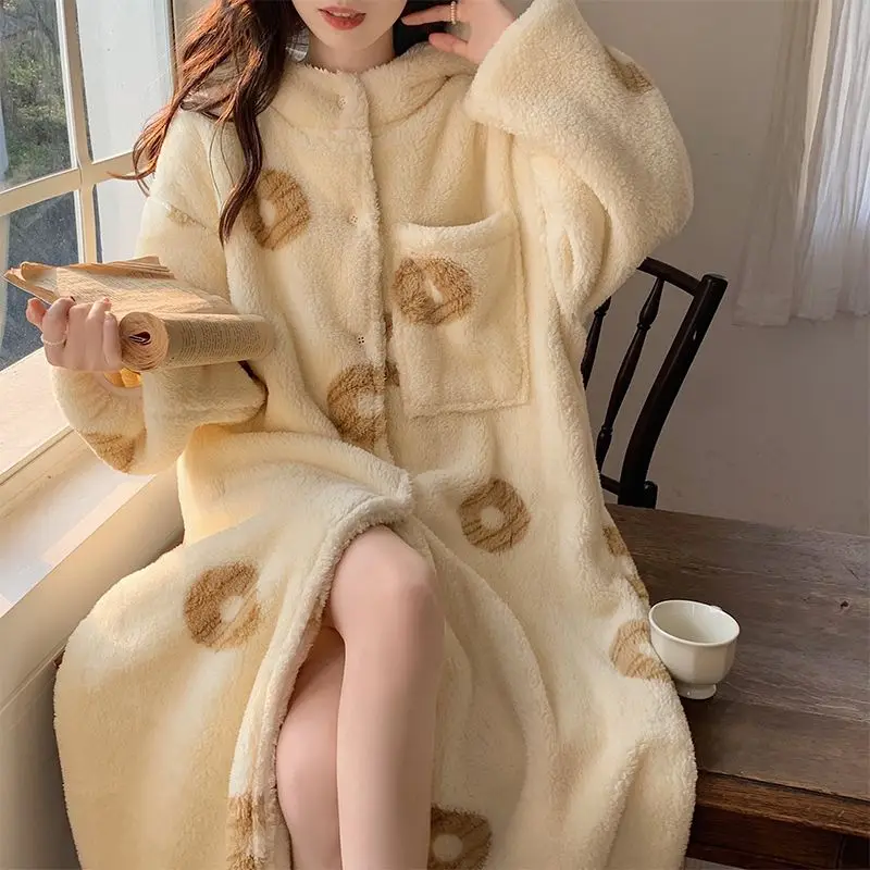 Coral Fleece Night Gown Female Wintertime Antistatic Pajamas Female Thickening Type It's Over The Knee Flannel Loungewear Winter