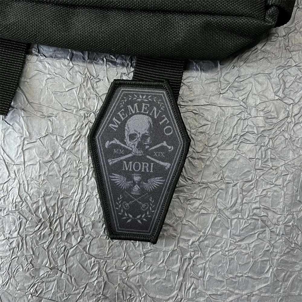 MEMENTO Sticker on Clothes Digital Printing Tactical Military Equipment Backpack Patches Hook and Loop Patch Skull Wappen