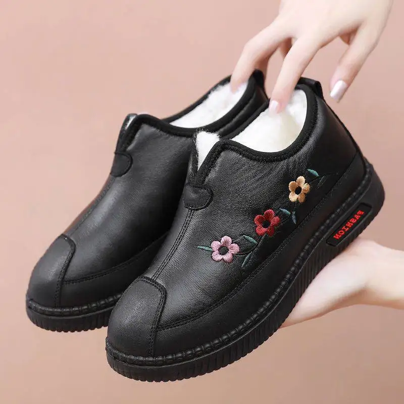 Winter Mother Boots Fashionable Embroidered With Velvet Thick Sole Warm Outdoor Comfortable Leisure Non-Slip Women's Shoes