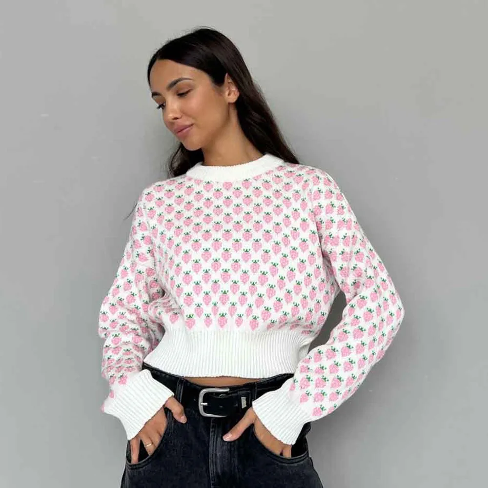 

Sweet Strawberry Jacquard Knitted Sweater Autumn and Winter Women Fashion Loose Soft Thick Warm Long Sleeved Pullover Sweater