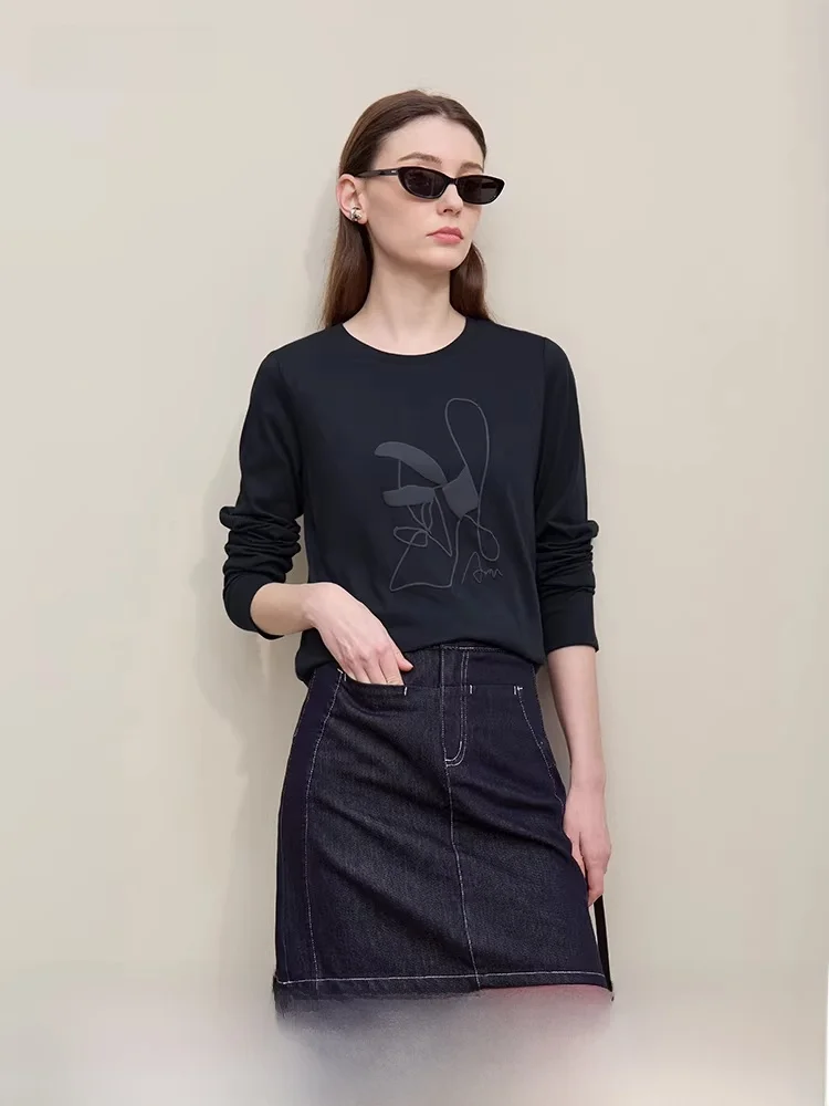 

Новая весенняя женская футболка с длинным рукавом из хлопка с художественным принтом, универсальный базовый топ для повседневной носки, прямой крой.
