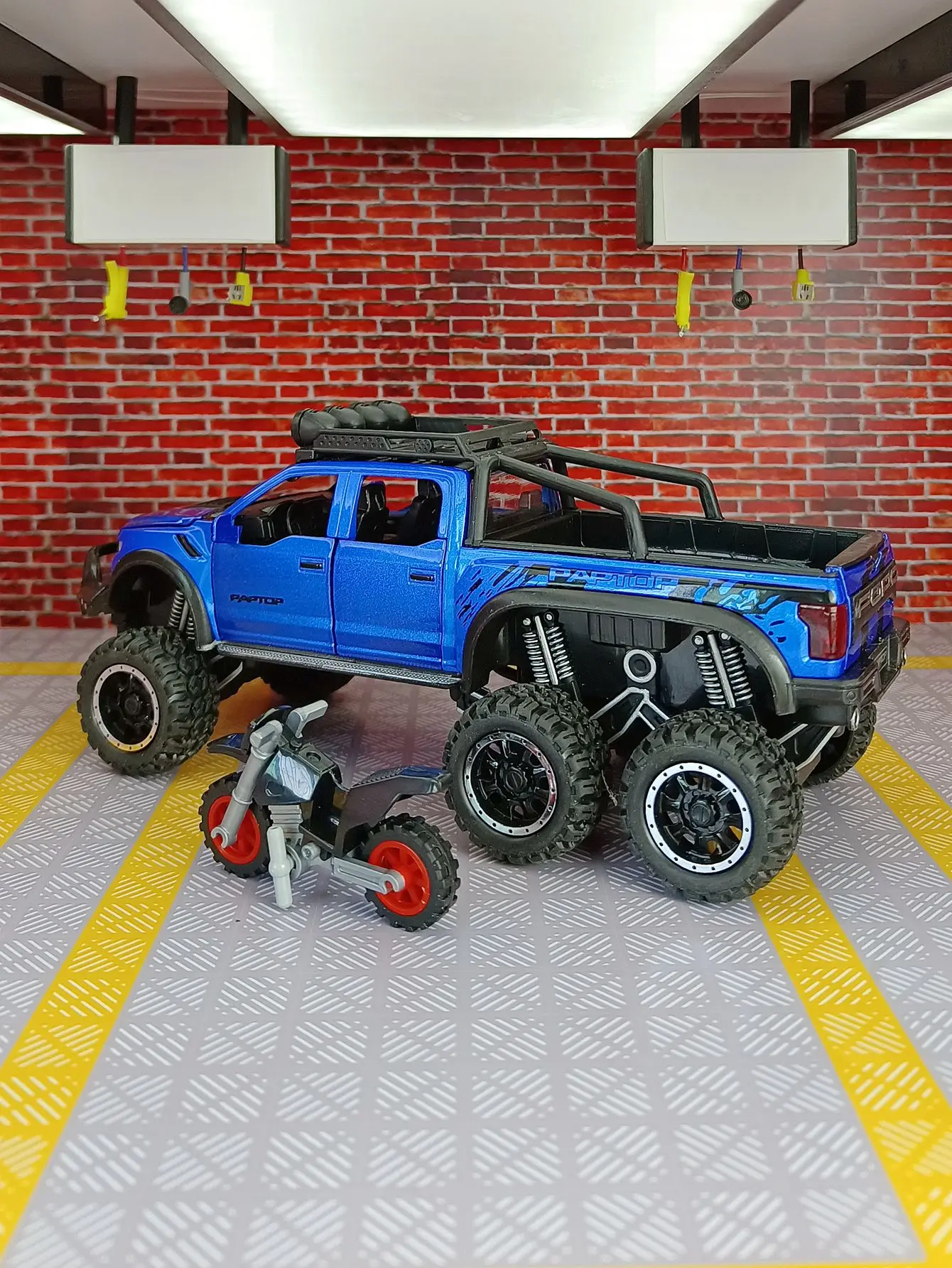 1/32 Raptor F150 Off-roadรถยนต์รุ่นของเล่นโลหะผสมDiecastเสียงดึงกลับโลหะรถของเล่นสําหรับของขวัญเด็กคอลเลกชัน