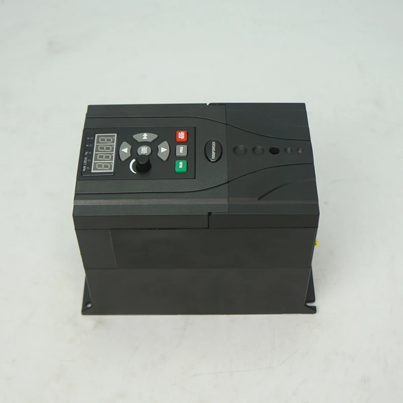 4KW 5.5KW 220V/380V Spindle Inverters VFD AC Drive Frequency Converter for CNC Router Engraving Cutting Machine Spindle Use Part