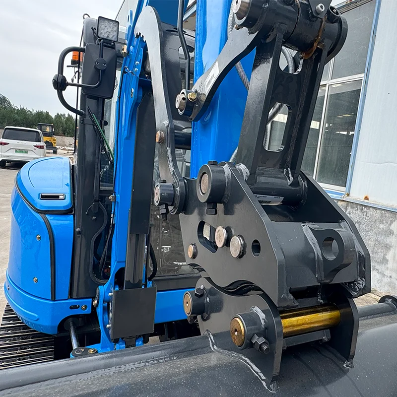 2.6 طن حفارة كوبوتا EPA حفار مجنزرة 2500 كجم حقيبة صغيرة شحن مجاني مزرعة استخدام المحرك علبة التروس كوبوتا متاح للبيع