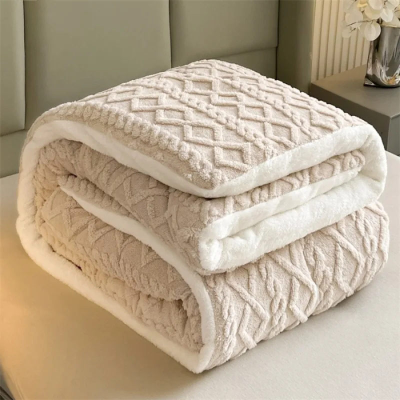 

Новинка 2025 года, однотонное утолщенное теплое зимнее одеяло из тафты, одеяло из ягненка, студенческое общежитие, стеганое ядро