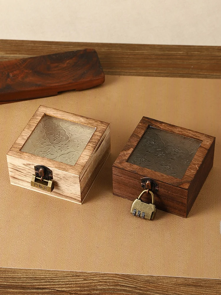 �y�Z�[�����z�G���K���g�ȃK���X�����[�{�b�N�X�i���t���j�A�f�X�N�g�b�v�W���G���[�̃f�B�X�v���C�Ɛ����ɁA�������ؐ��{�b�N�X�i�ƒ�p�j