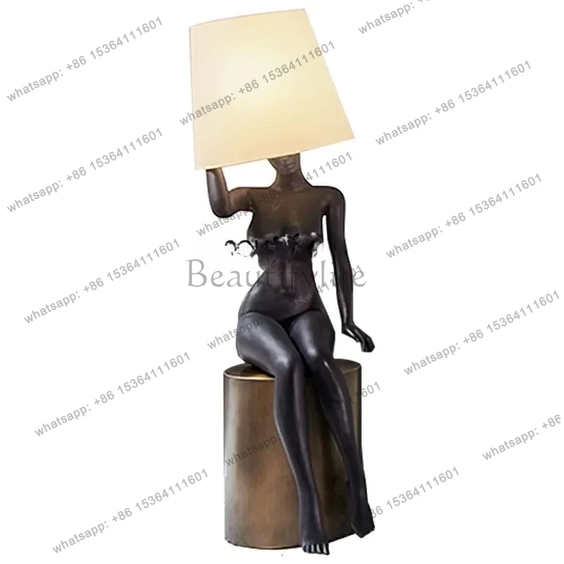 Living Room Designer FRP Art Character Decoration Decoration Home Bedside and Sofa Side Large Sculpture Floor