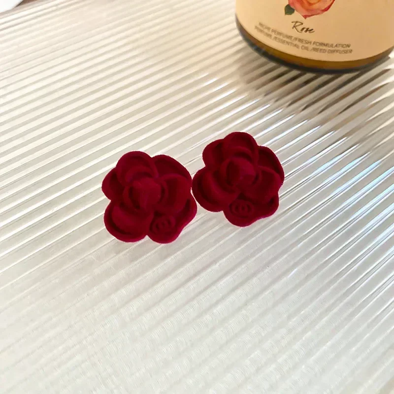 Gentle Red Velvet Imitation Pearl Bow Flower Earrings For Women Retro High-end Temperament Earrings Festival Ear Accssories B