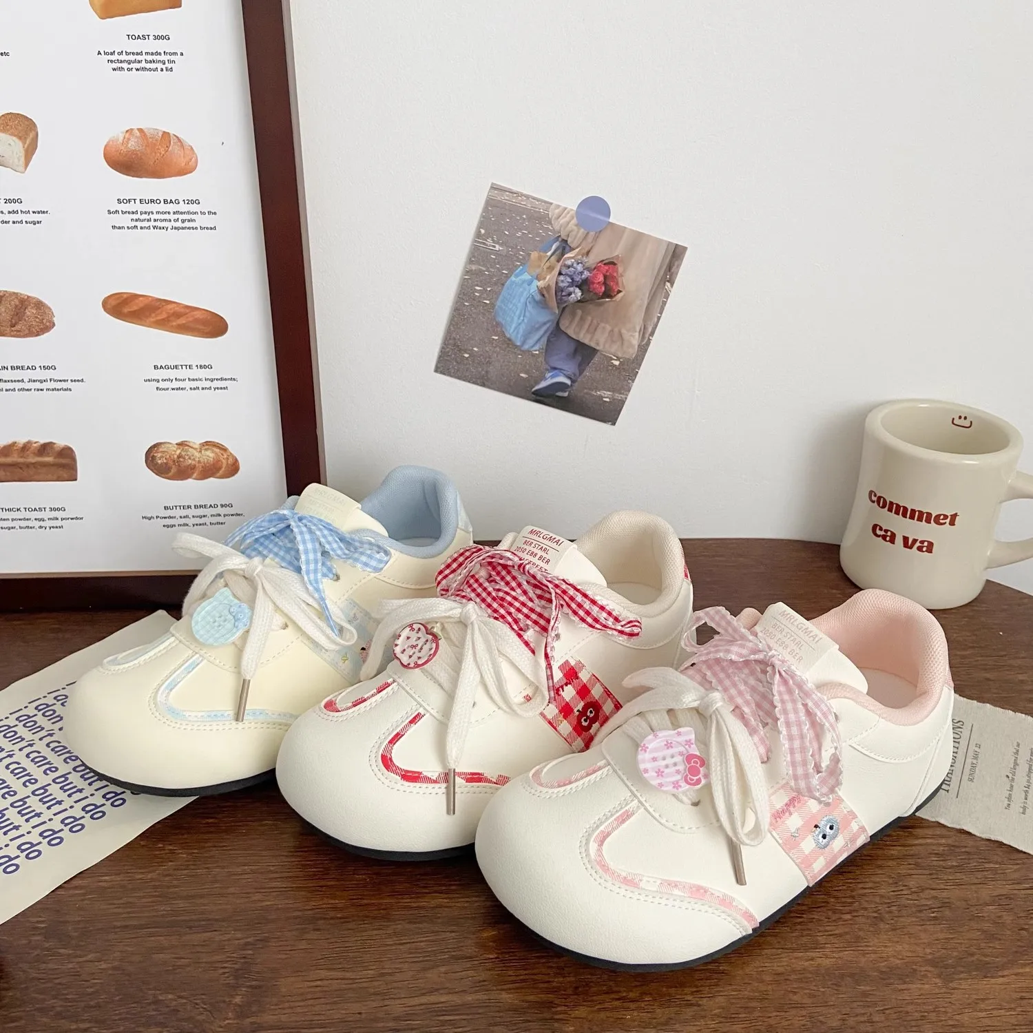 

Детская повседневная обувь ​ Скейт-обувь ​ Туфли из искусственной кожи с круглым носком, весенняя обувь для девочек, противоскользящие синие, красные туфли с героями мультфильмов, размер 28-37