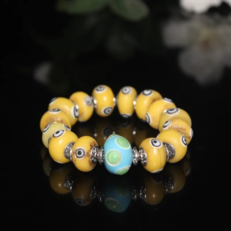 

Colored Glaze Ball Bracelet