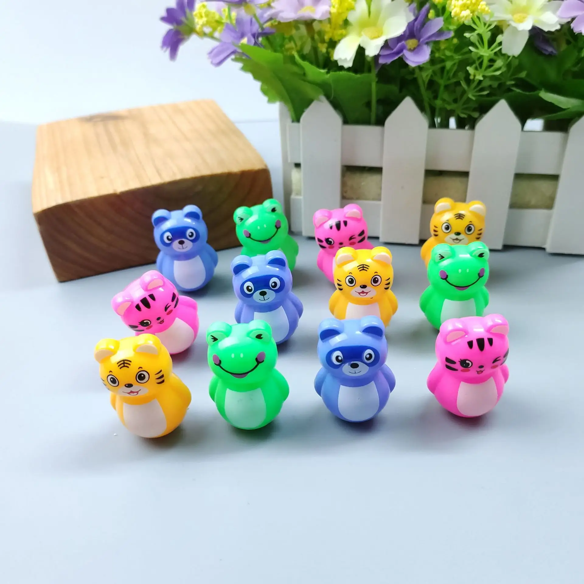 10 Childhood Nostalgia Toys Cute Mini Tiger Frog Animal Series Tumbler Toy Desktop Small Ornaments Twisted Egg Toy Small Gifts