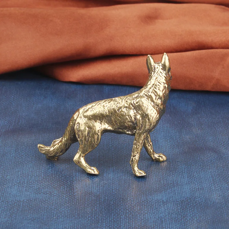 Vintage Brass Wolf Dog Desktop Ornament Prosperous Fortune Small Dog Craft Zodiac Dog Tea Pet Decoration Antique Copper Wholesal