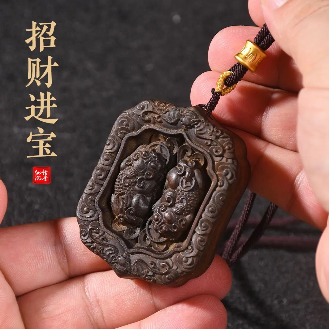 UMQ Tarakan Eaglewood Double-Sided Carved Money Drawing Pi Xiu Three-Dimensional Car Accessories Unisex Necklace