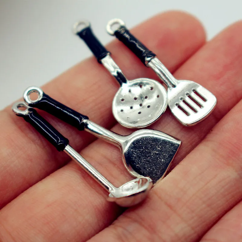 1set Dollhouse Vertical Hanging Spatula Soup Spoon Funnel Miniature Kitchen Scene Tools Simulation
