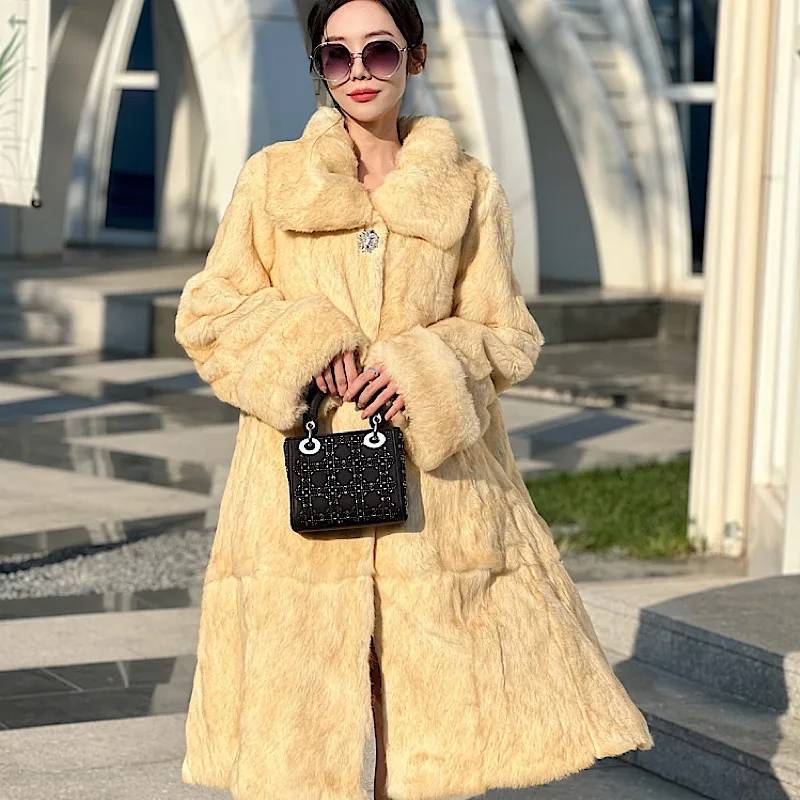 2024 New Woman Whole Skin Fur Rabbit Hair Fashionable Contrast Lapel Young Medium And Fur Coat Lady  Winter