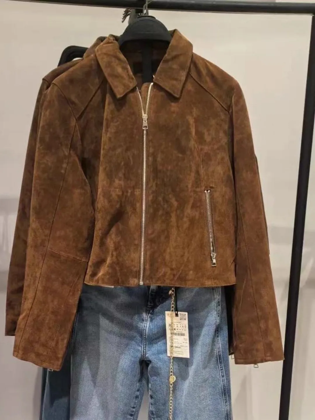 Autunno 2025 Nuovo Retro Sle Cappotto da donna in pura pelle Jaet con colletto con cerniera Cappotto in fibra di poliestere con vestibilità comoda