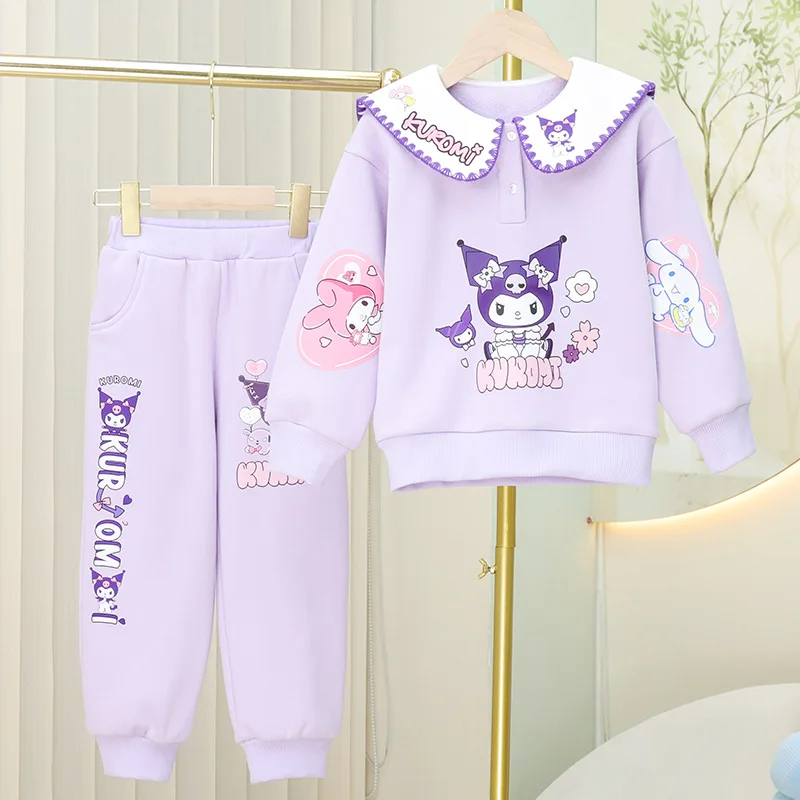 

Новинка 2023, толстовка для девочек Sanrio, осенне-зимний комплект Kuromi, мультяшный Повседневный плюс бархатный универсальный праздничный подарок из двух предметов