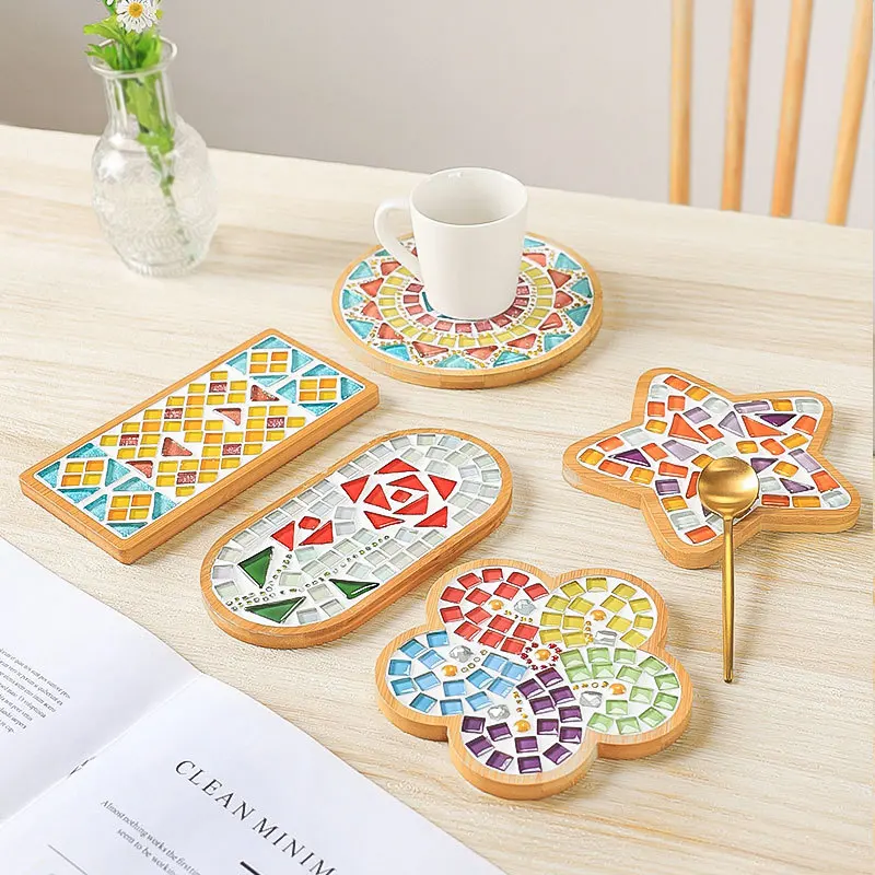 

Flower shaped cartoon mosaic coffee coaster DIY handmade coaster kindergarten warm-up parent-child activity coaster