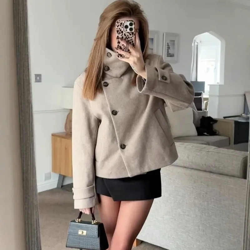 Loose Stand Collar Double‑Breasted Wool‑Blend Short Coat Epaulet Decor Women Casual Warm Fall Winter Outerwear 260901