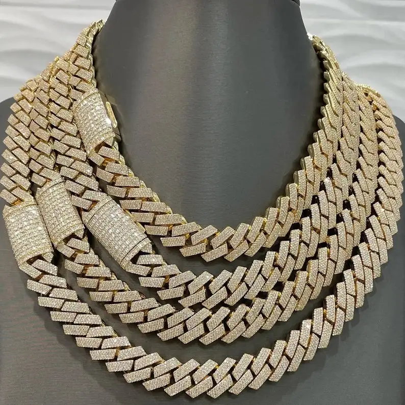 Customizable 20MM Iced Out Moissanite Diamond Cuban Link Chain Hiphop in 925 Sterling Silver Moissanite Cuban Link Chain.