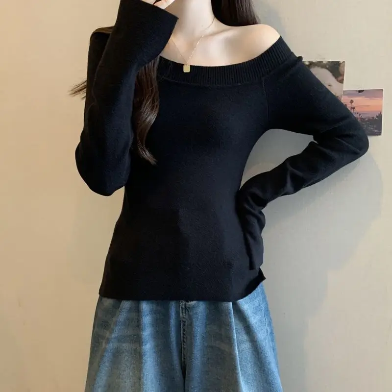 Oversized Women's Slanted Neck Off Shoulder Long Sleeved Knitted Sweater Slightly Chubby Mm Korean Sweater with Bottom Layer