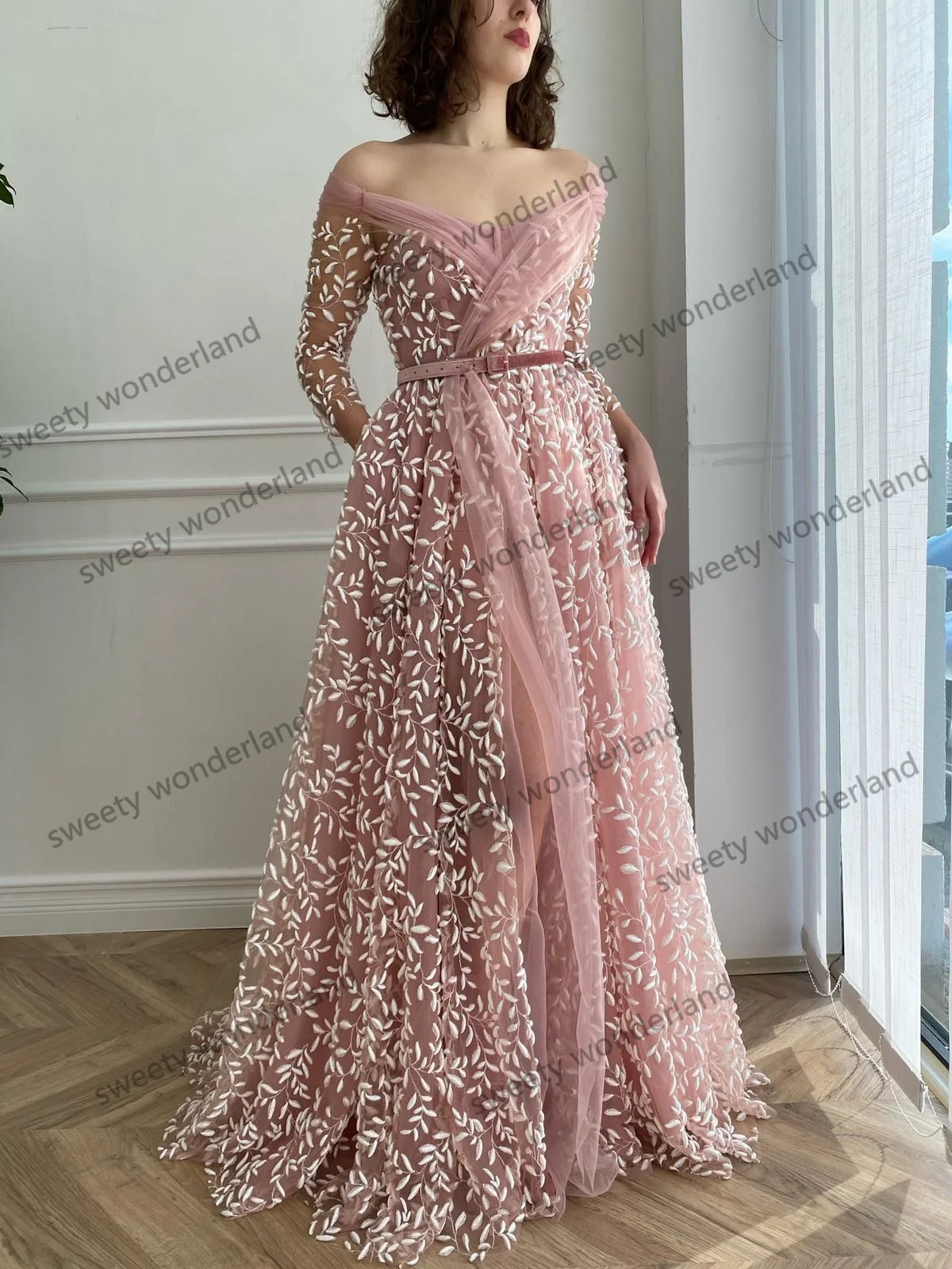 Dusty Pink Tulle Prom Dresses Lace Applique Long Sleeve Evening Gown Off the Shoulder Women Fashion Party vestido de novia