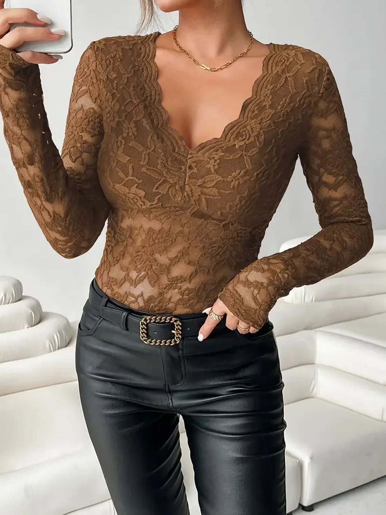 Damen Spitzen-Jumpsuit mit V-Ausschnitt, Langen Ärmeln, Transparentem Netzstoff und Blumenmuster, Figurbetonter Durchsichtiger Einteiler für Party, Clubwear und Alltag – Detail 13