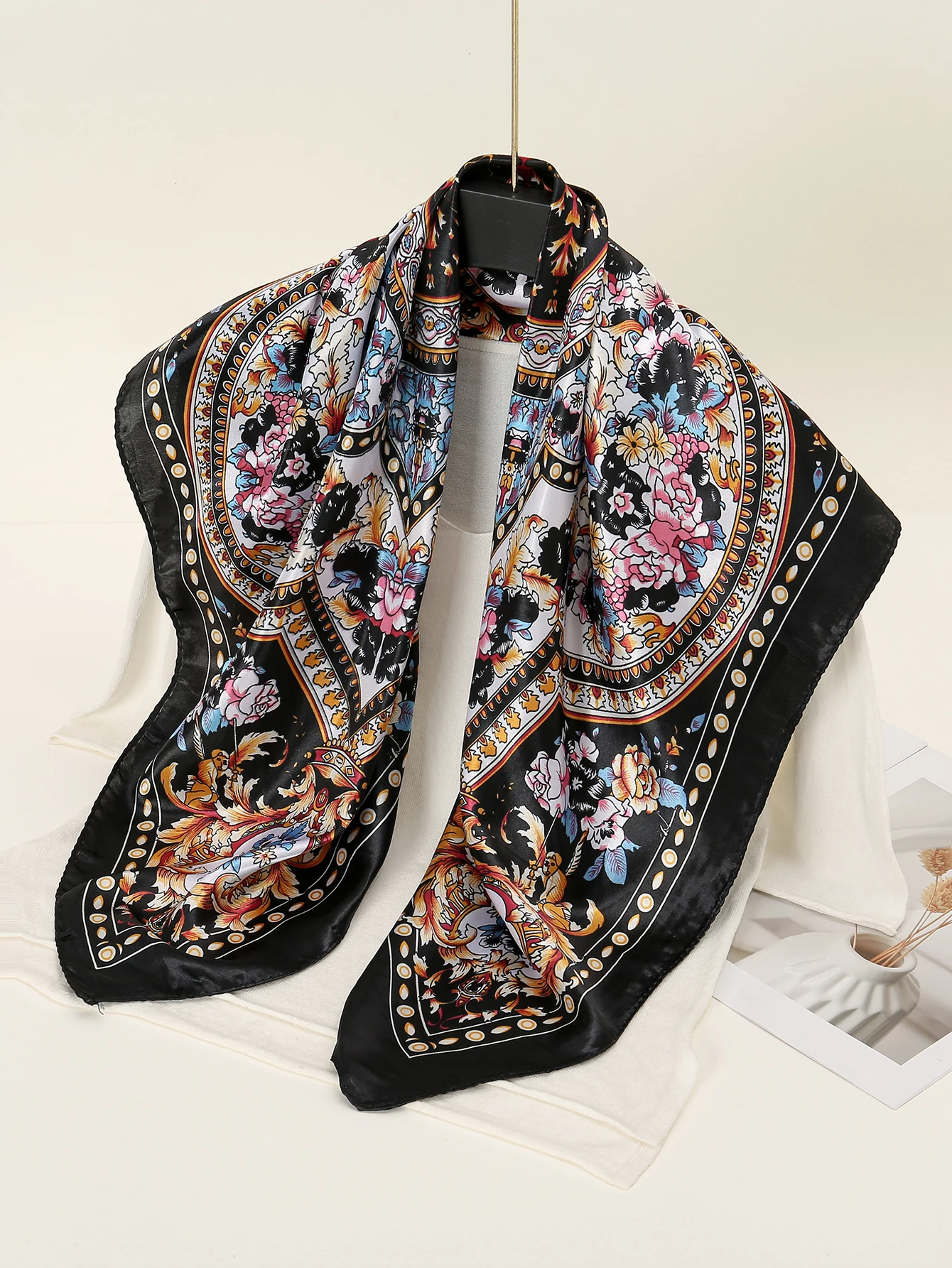 Fashion Ethnic Style Square Scarf Floral Print Hijab Silk Fancy Design Bandana Soft Casual Outdoor Headscarf  90*90cm