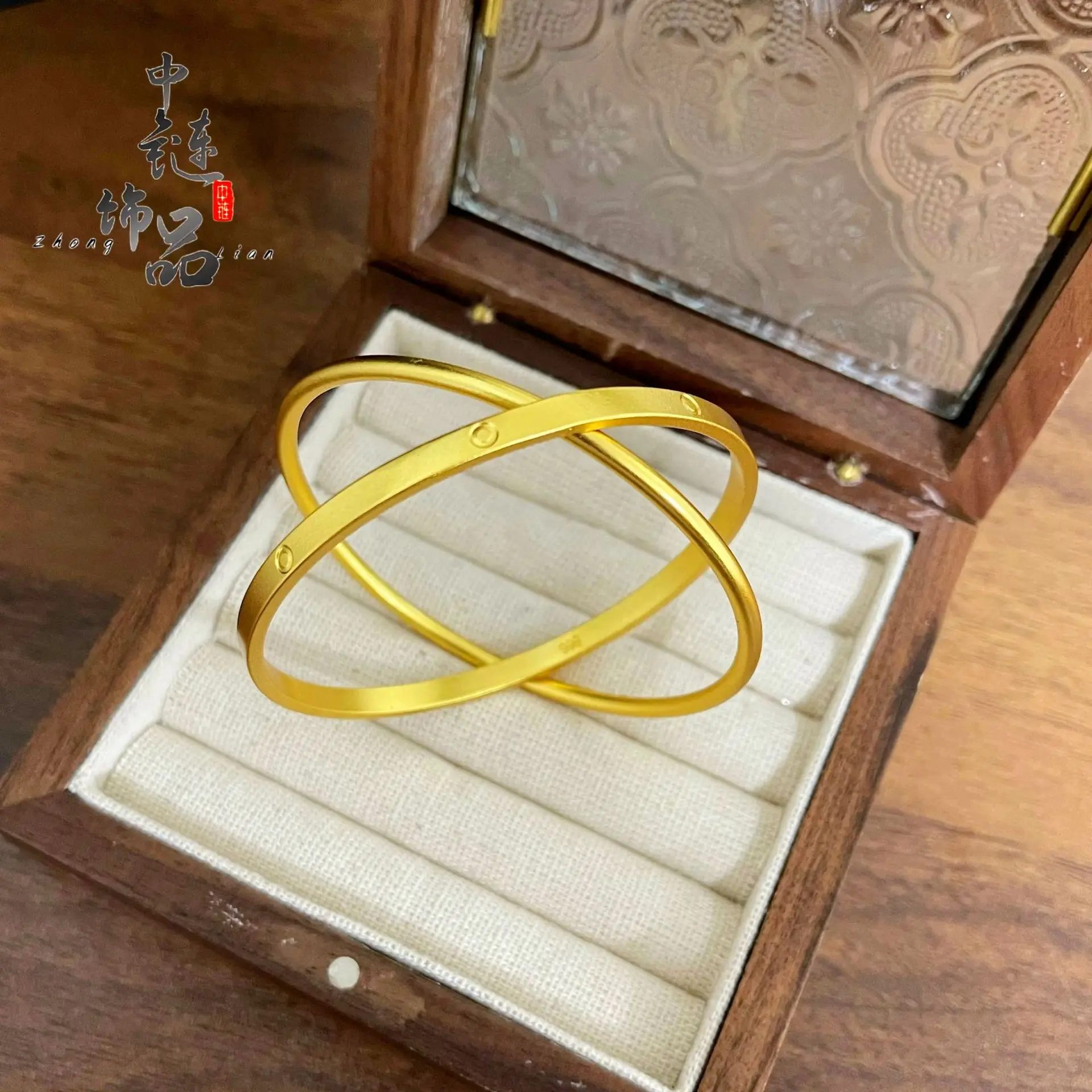 9999 gold double-ring inheritance bracelet - elegant and dynamic multi-ring bracelet for wholesale