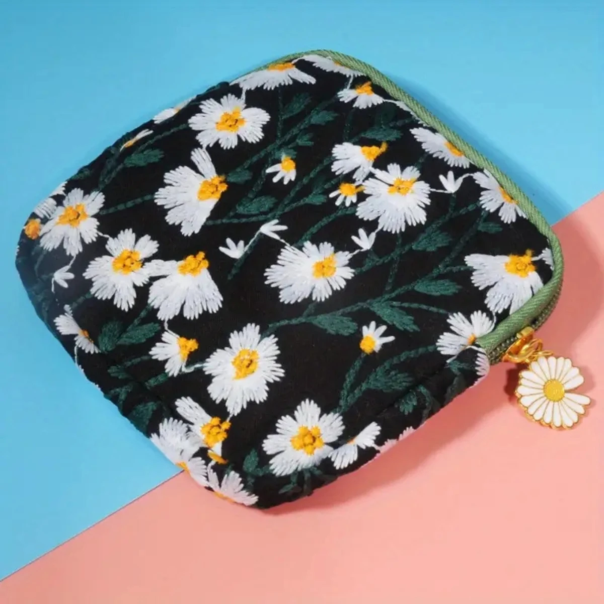 2026 Lady's Women Girl Hand-Held Bag Sanitary Napkin Storage Bag Menstrual Pouch Large Capacity Portable and Cute Coin Purse view 3