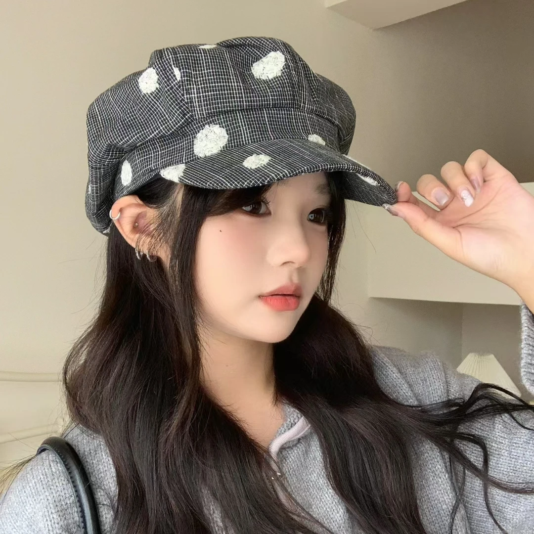 

Fashion Retro Plaid Beret Hat For Women - Vintage Dot Pattern Wool Slouchy French Cap (3 Colors)