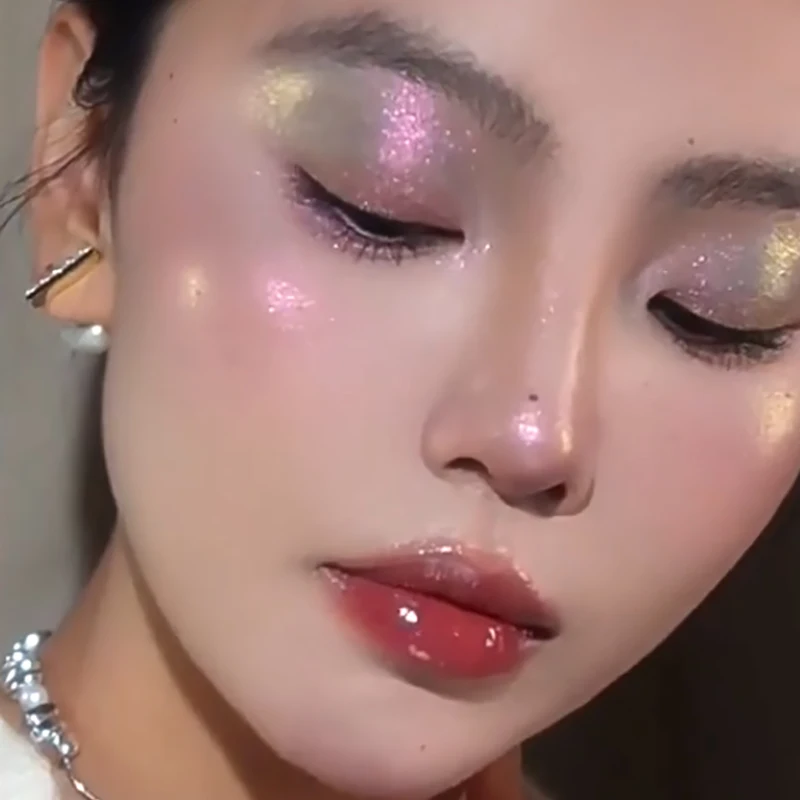 ชาเมอรี่ คาเมเลี่ยน เรนโบว์ สปาร์คกลิ้ง ไฮไลท์ อายแชโดว์ เมทัลลิค ไชน์ ไบรท์ ไล่เฉดสี 5 สี ความอิ่มตัวสูง