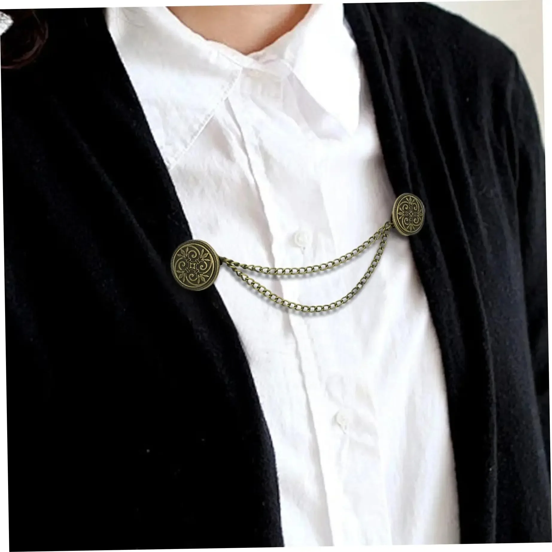 B 4/2PCS Vintage Sweater Clips - Elegant Anti-Leakage Cardigan Clasps, Retro Scarf Brooch Pins Cardigan Clip with Chains