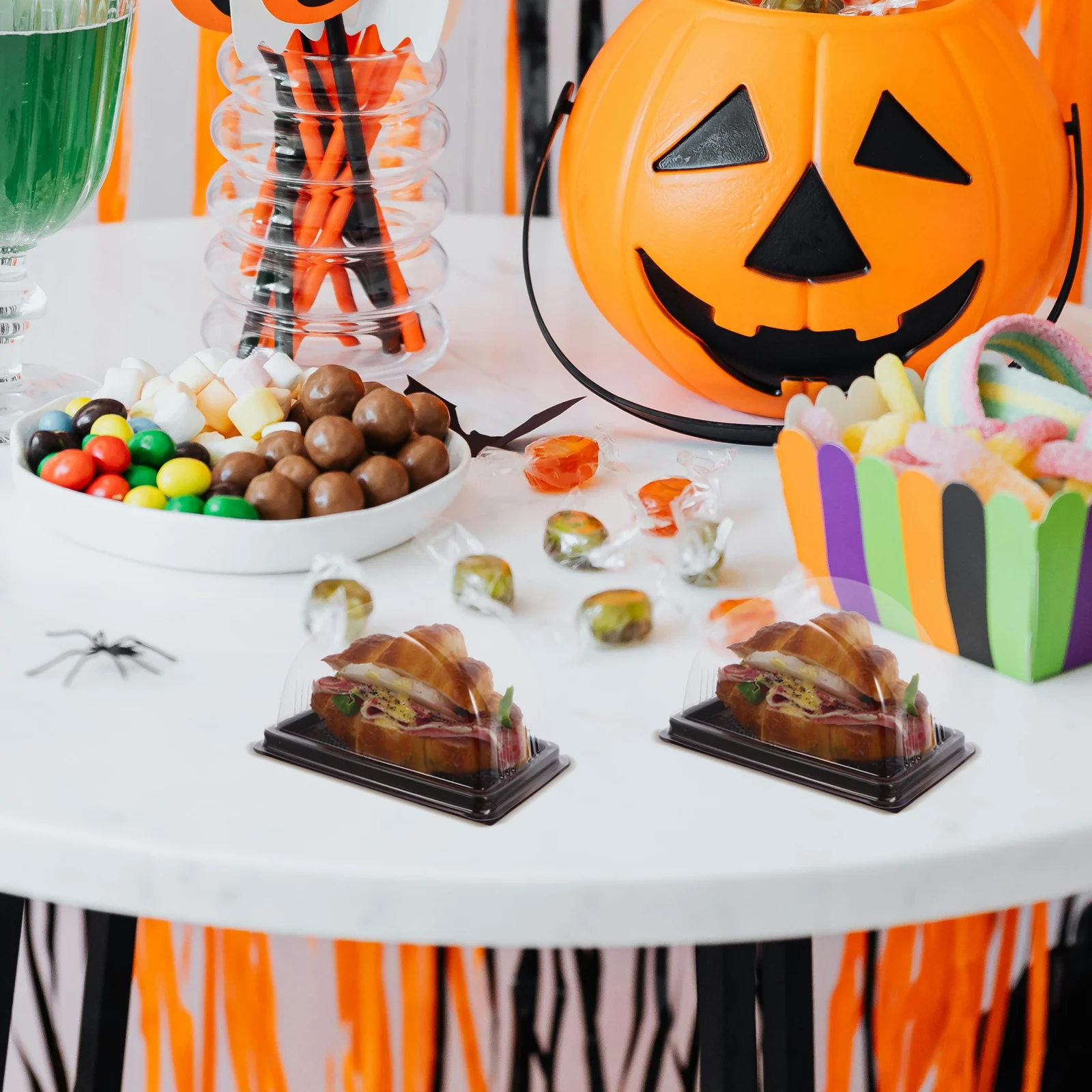 

50pcs Cake Packaging Box Disposable Plastic Food Storage Container For Takeaway Baked Goods Lunch Snacks Transparent Tray