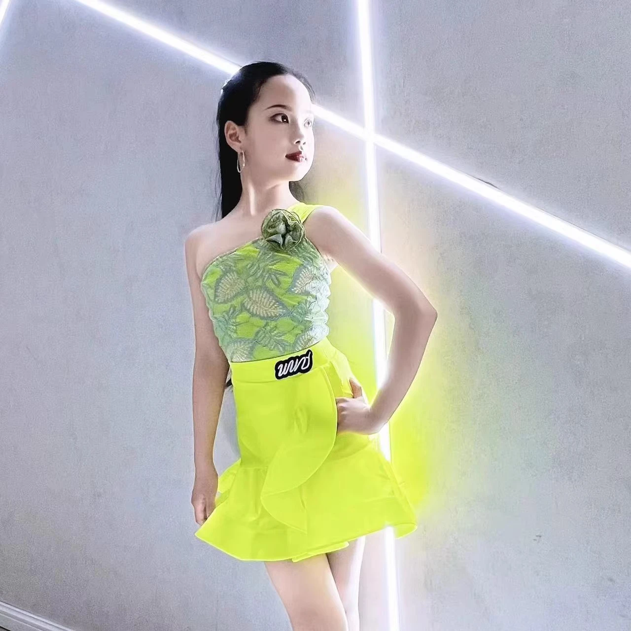 Dance Posture Latin Dance Outfit for Girls, Cool New Style, High-end Sense Performance Dress, Children's Strappy Training Suit