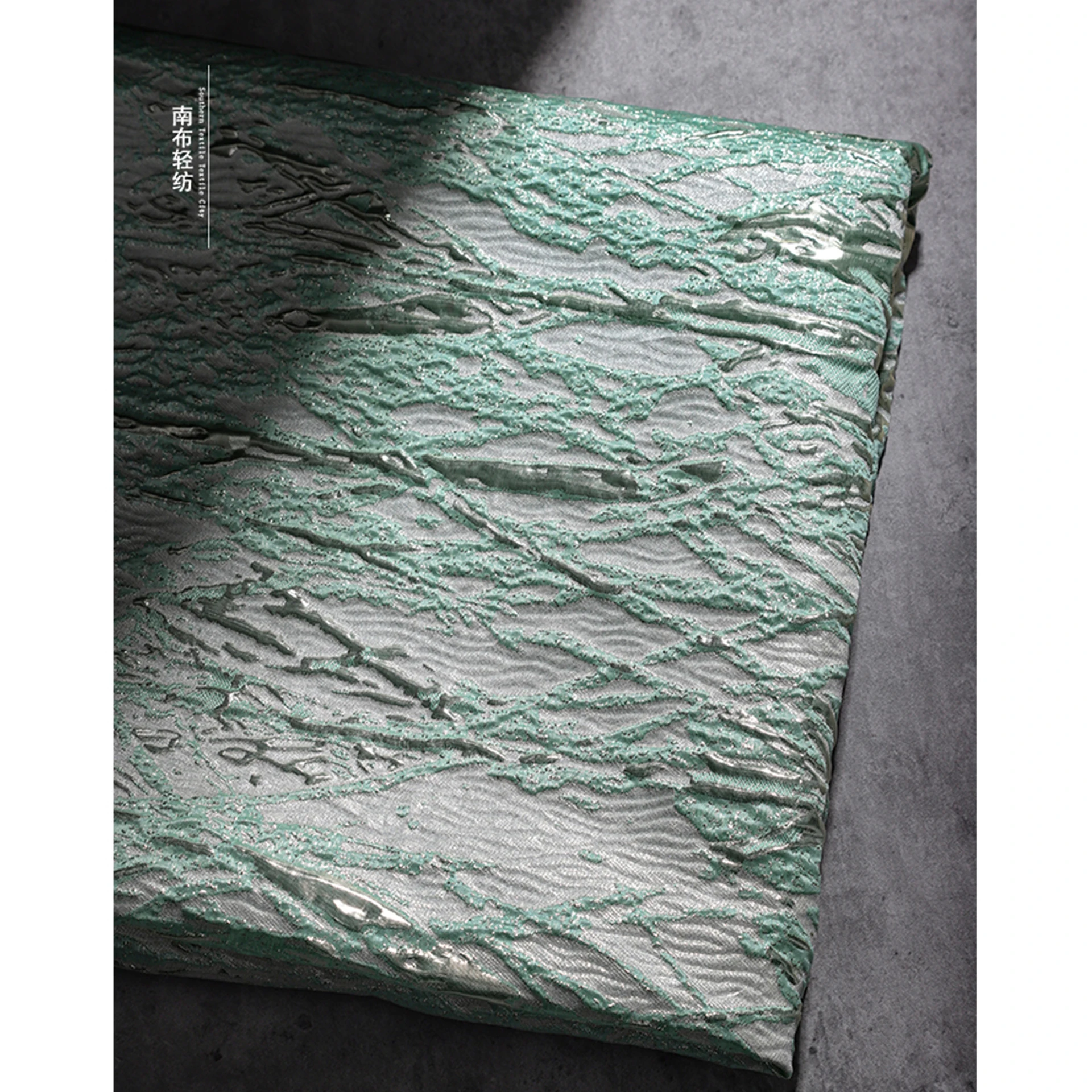 Fabric Wide 142cmx50cm Green Silver Gilding Jacquard Three-Dimensional Texture Relief DIY Suit Jacket Spring and Autumn Clothing