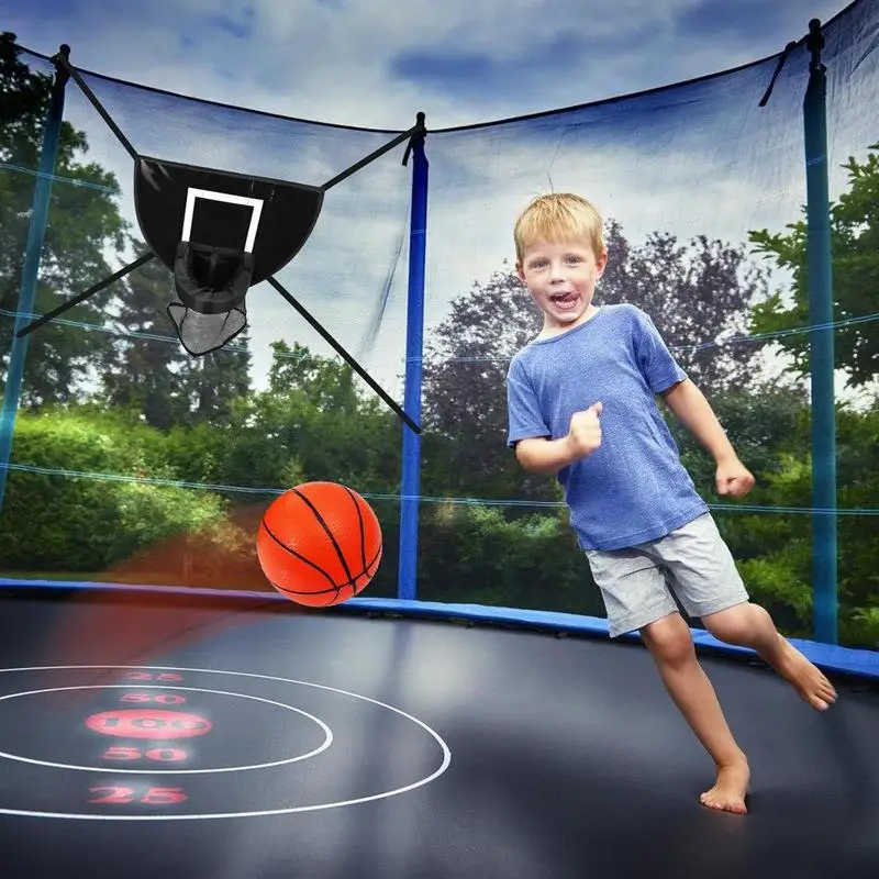 ห่วงบาสเกตบอลสําหรับแทรมโพลีนกลางแจ้งปรับนุ่มบาสเกตบอล Rebounder Hoop 4 ลูกอุปกรณ์เสริมแทรมโพลีน