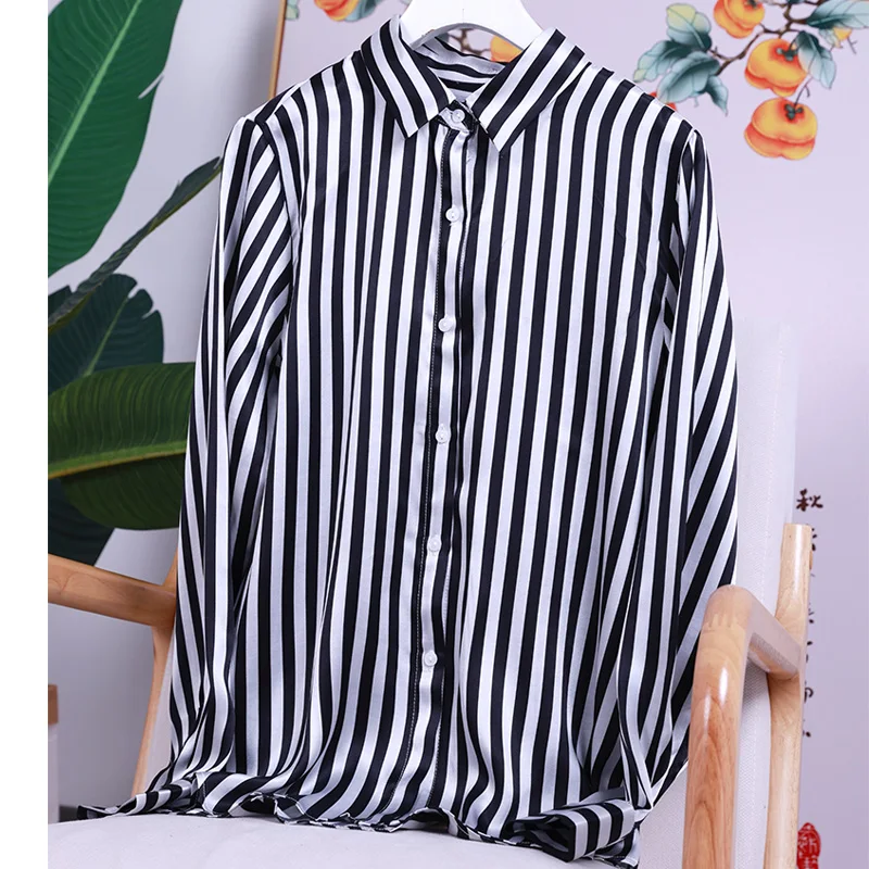 Spring 2023 New High-end Silk Concealed Placket Simple Black and White Striped Long-sleeved Women\'s Fashionable Commuter Shirt