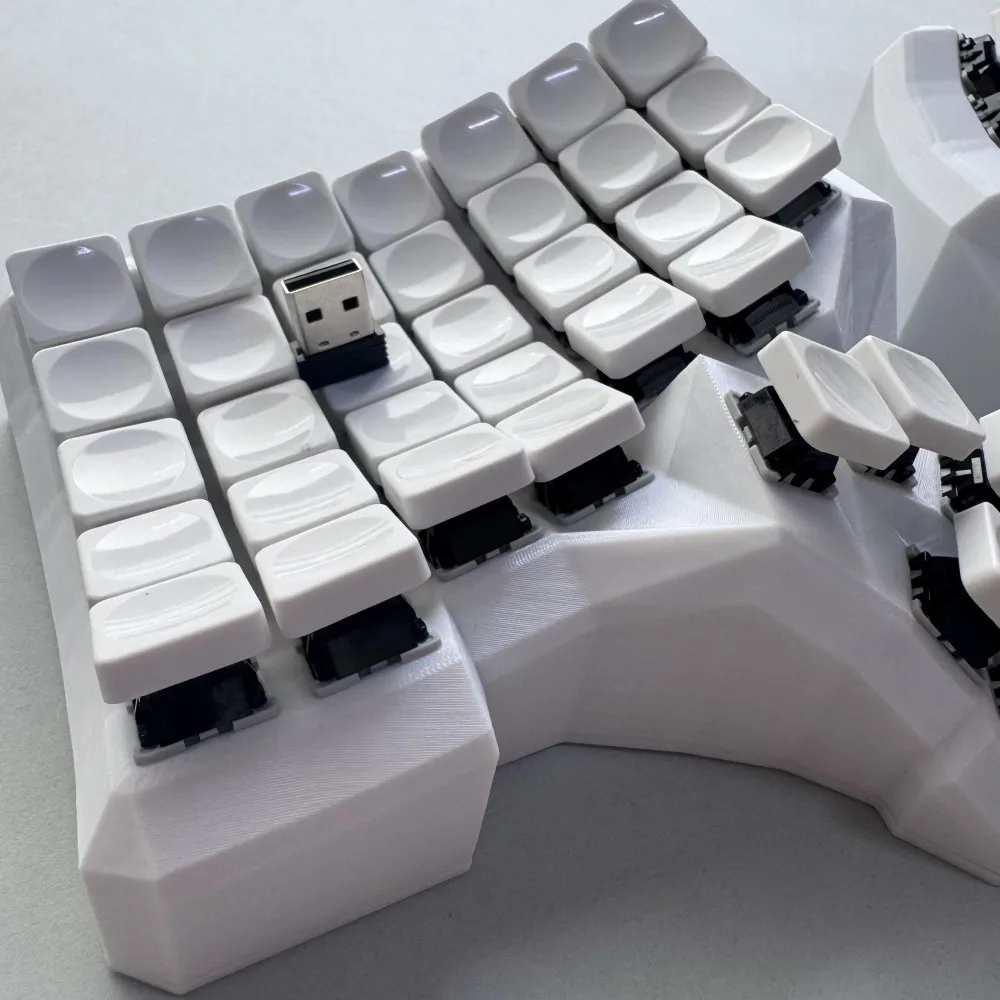 Dactyl 수동 분할 키보드 사용자 정의 2.4G 무선 핫스왑 키보드 키트 흰색 인체 공학적 MX 스위치 게이머 Teclado 액세서리 선물