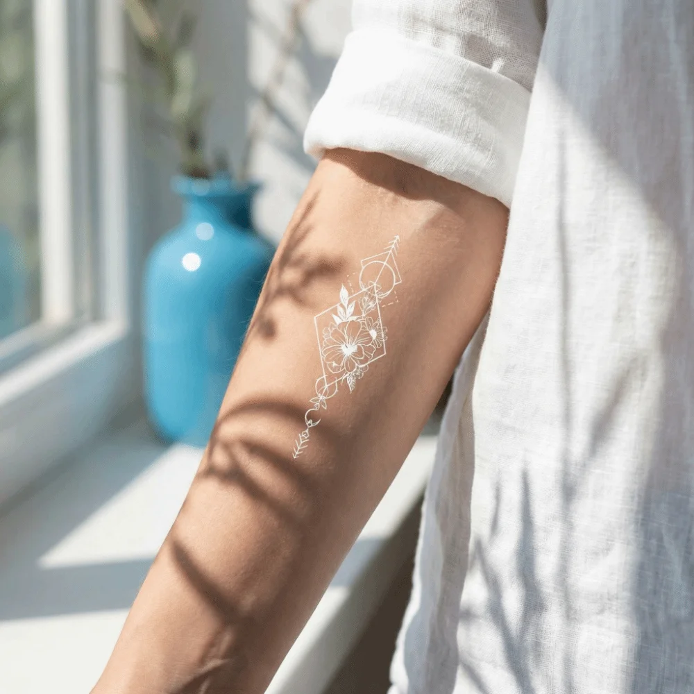 

10pcs Waterproof Temporary Tattoo Stickers Flower Butterfly Datura Tattoo Stickers Sweat-proof Long-lasting