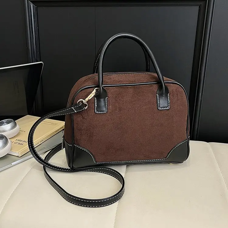 

2025 Autumn New One-size-fits-all Zipper Women's Shoulder Bag 2025 Winter Women